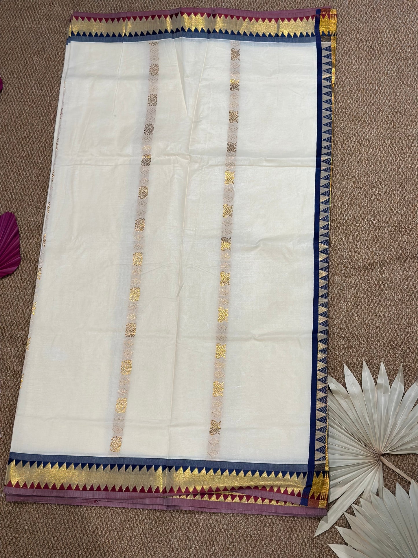 Kerala Set Saree - Red and Blue Border- Temple design