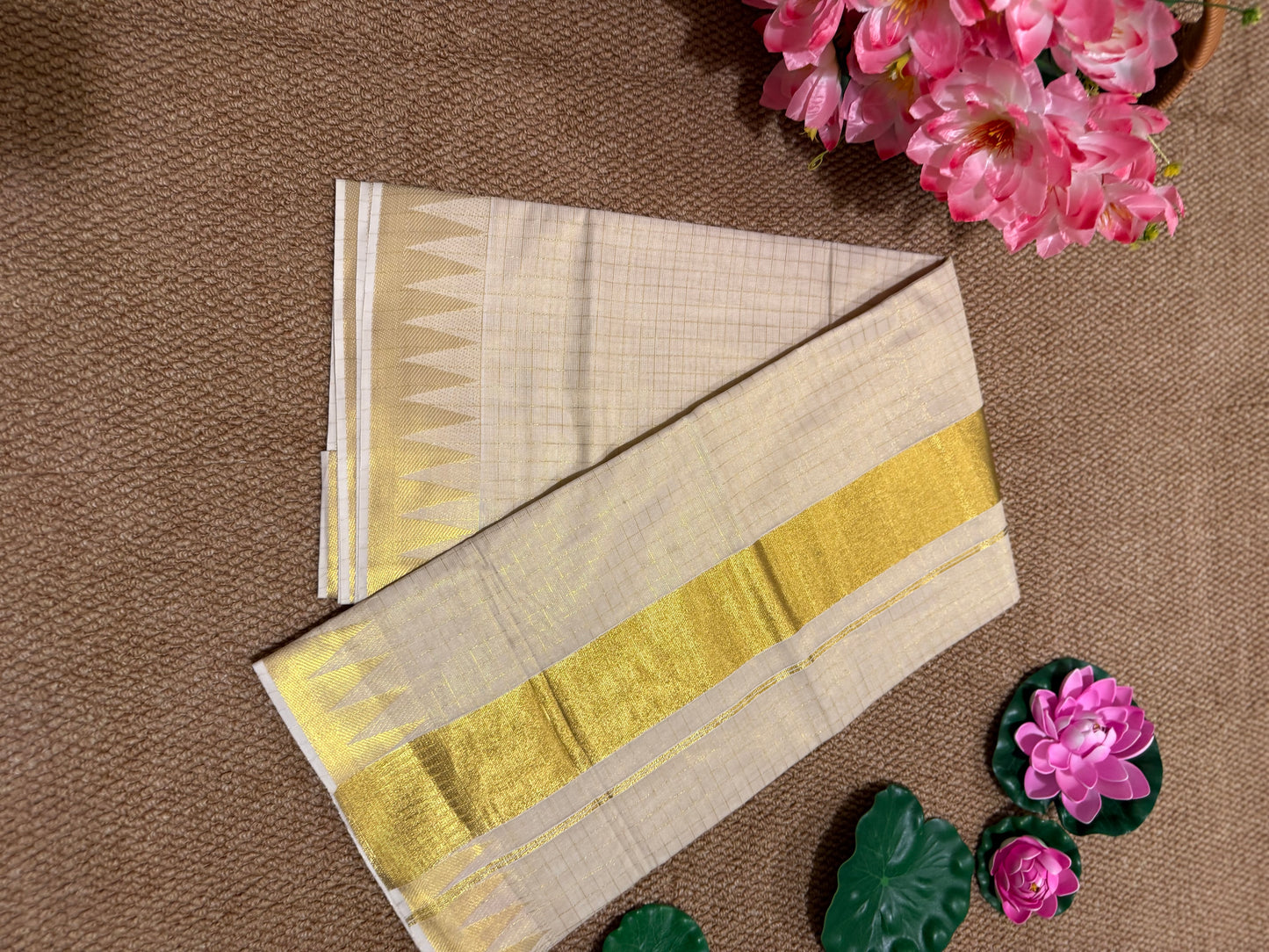 Temple border Kasav Saree